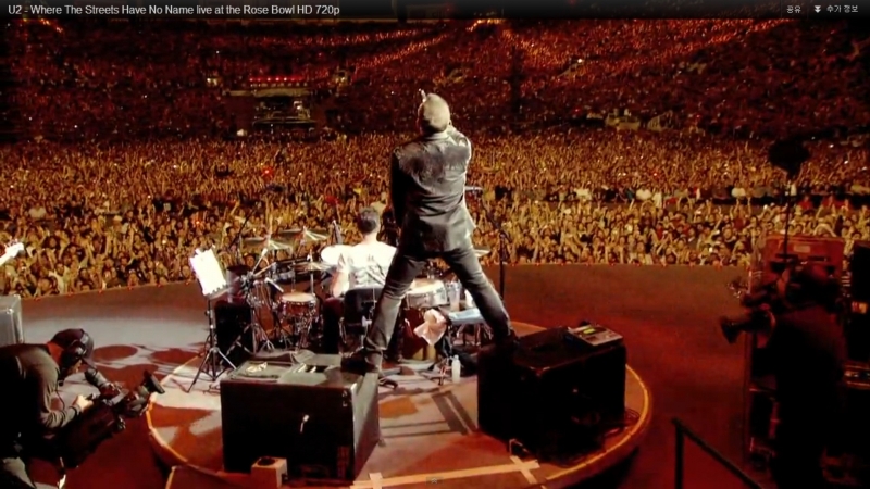 U2 - Where the streets have no name live at the rose bowl HD 720p2.jpg